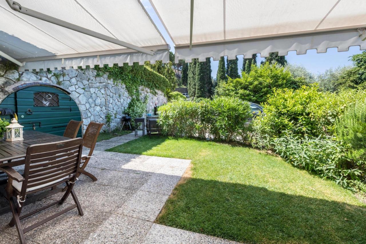 Residence La Mignon Oleandri Torri Del Benaco Exterior photo